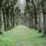 Au Chateau - Domaine De La Gavolerie Bed & Breakfast