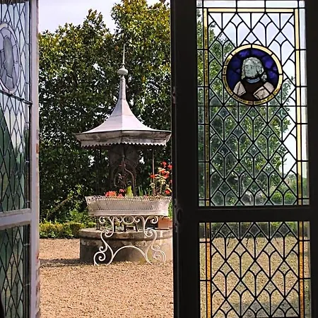 Oda ve Kahvaltı Au Chateau - Domaine De La Gavolerie 4*