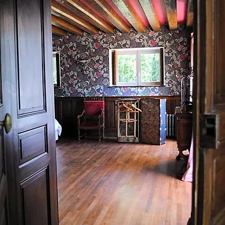 Oda ve Kahvaltı Au Chateau - Domaine De La Gavolerie
